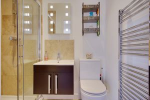 En-Suite- click for photo gallery